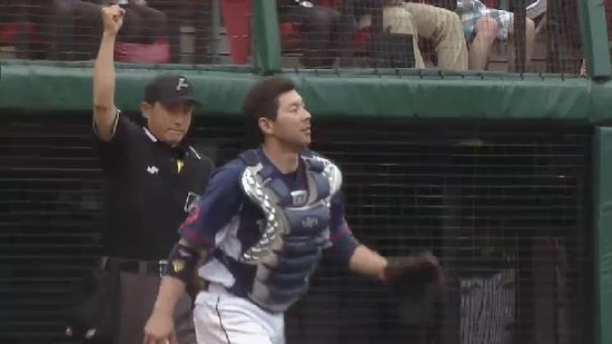 ８回裏３炭谷ファインプレー (2)