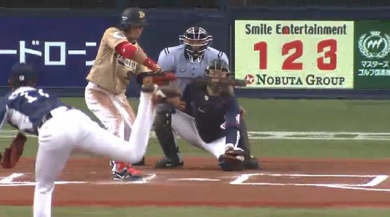 ６回裏１小田三振 (2)