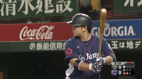 2回裏3森タイムリー2ベース (1)