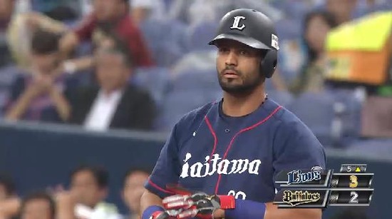 ５回表１ランナー２塁メヒアタイムリー (2)