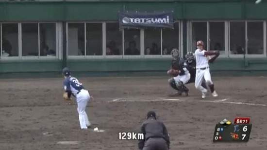 8回裏１連打３塁 (1)