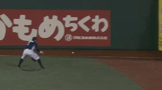 ３回裏１松井稼頭央２ベース０アウト２塁３塁 (1)