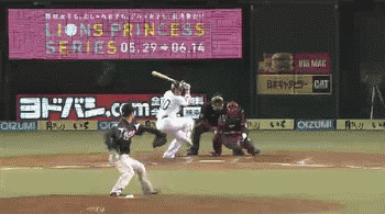 6回裏4森2点タイムリー (1)