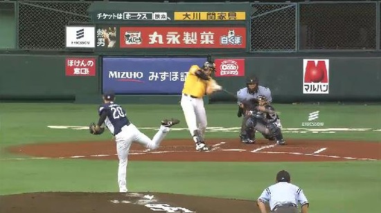 1回裏3柳田タイムリー2ベース (2)