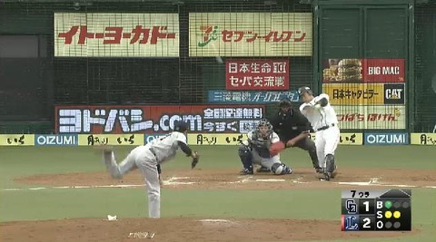 ７回裏２浅村２ベース (6)