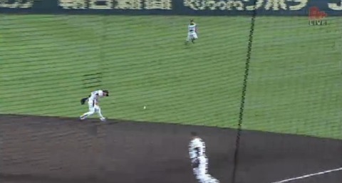 ５回表２栗山タイムリーヒット (3)