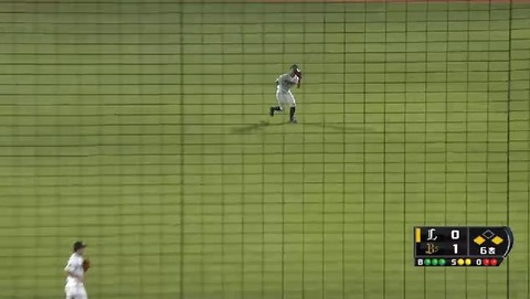 ６回表３浅村センターフライ (2)