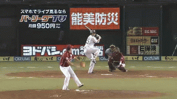 5回裏4秋山タイムリー (1)