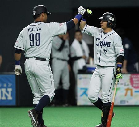 lio14051520020002-p3