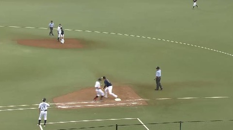 ７回裏４炭谷ショートゴロ