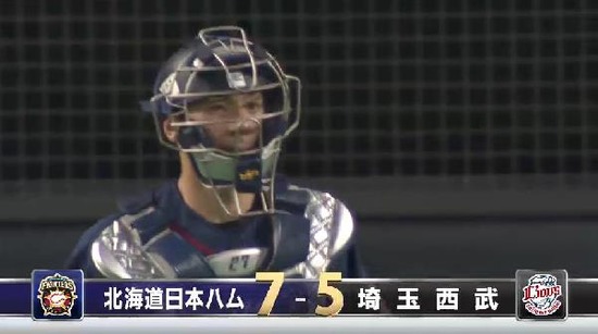 ４回裏４岡本洋介暴投 (2)