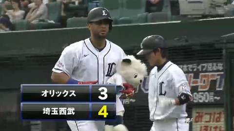 ５回裏１メヒア勝ち越しHR (1)