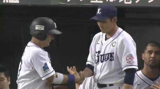 ８回裏４セラテリタイムリー (3)