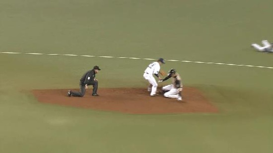 ７回表１大谷２ベース守備ミス