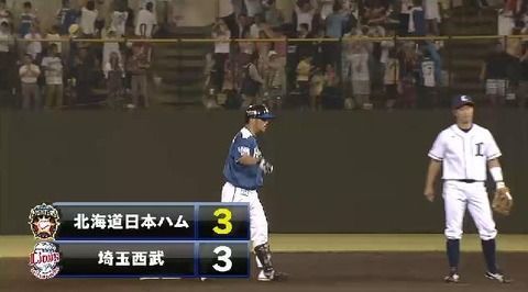 ７回表３小谷野２点タイムリー同点 (3)