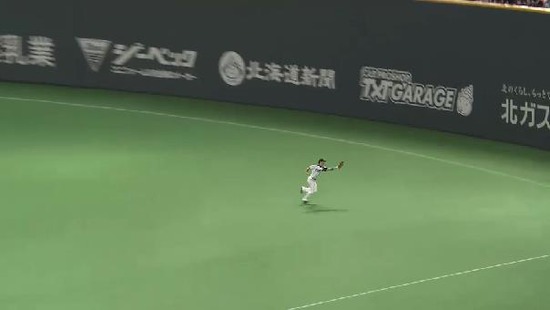 ９回表５メヒアレフトライナー試合終了 (8)