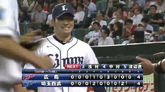 9回表2赤松盗塁失敗無失点 (1)