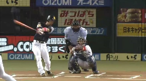 6回表1明石HR (4)