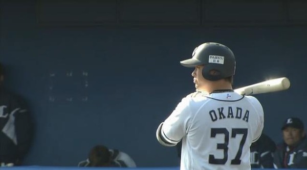 8回裏2岡田タイムリー3ベース (1)