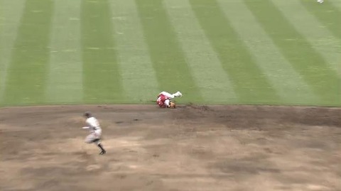 ４回表１メヒア内野安打 (2)