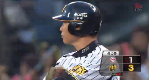 ４回表２新井兄タイムリーヒット (2)