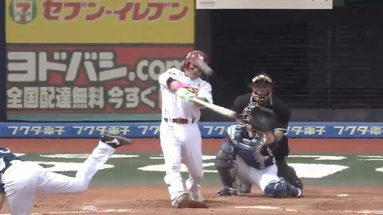 ５回裏３松井稼頭央３ラン (5)