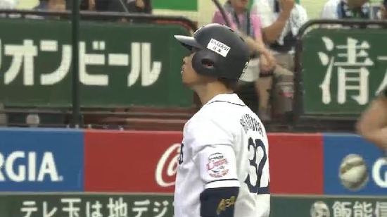 ７回裏６浅村三振 (4)