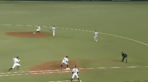 3回裏3山崎ゲッツー