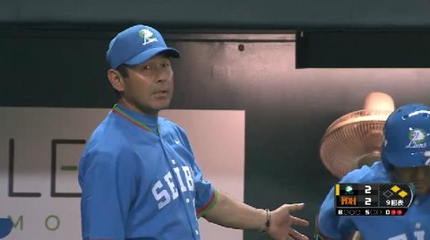 ９回表３森三振 (3)