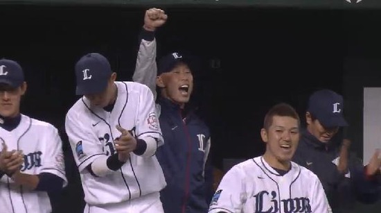 3回裏6おかわり2点タイムリーヒット (3)