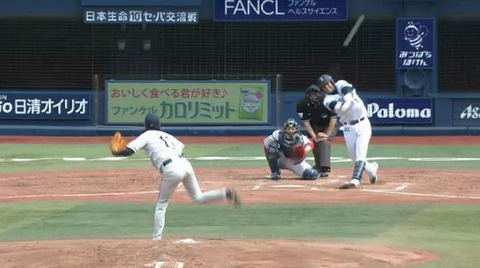 4回裏1グリエルHR (2)