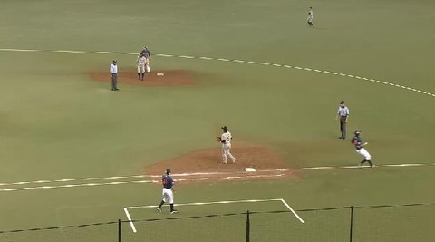 １０回裏５秋山バント (2)