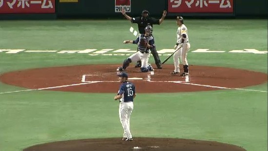 1回裏５ボーク３点目 (3)