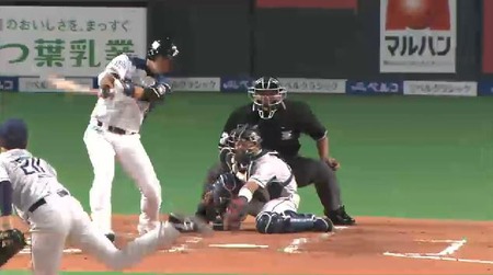 ２回裏１谷口タイムリー (3)