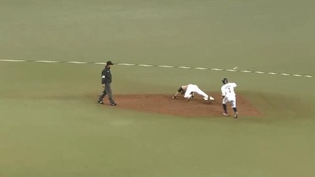 ２回裏３エラー２つ１塁３塁 (1)