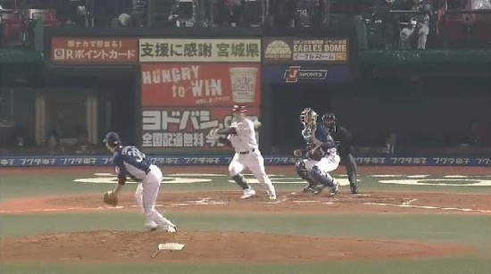 ２回裏１銀次藤田連打１塁３塁 (2)