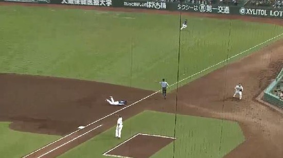 １回裏６谷２点タイムリー (2)