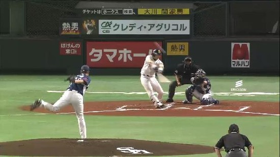 1回裏３中村２ベース (1)