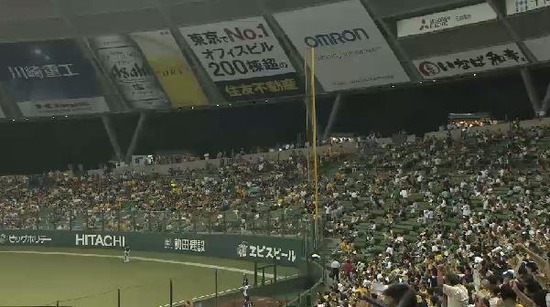 ５回裏１秋山HR (1)