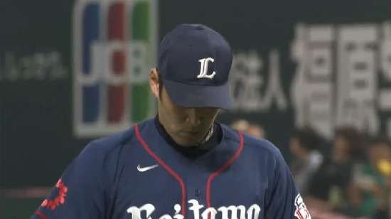 8回裏5松田三振 (4)