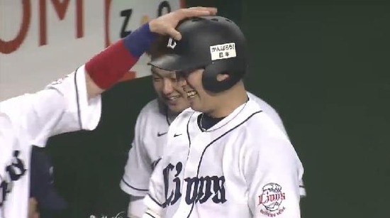 ７回裏１岡田HR (6)