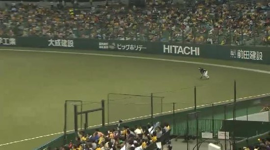 ６回裏１外崎ヒット (2)