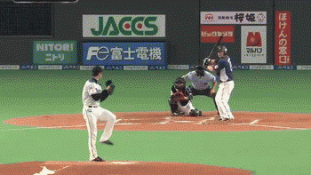３回表３中村ソロ (1)