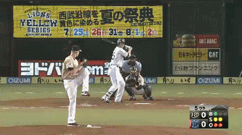 ５回裏１秋山27試合連続安打 (1)