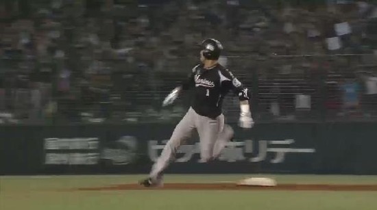 ６回表１清田左中間真っ二つ栗山外崎連携プレー (5)