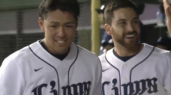 ８回裏６木村満塁弾 (14)