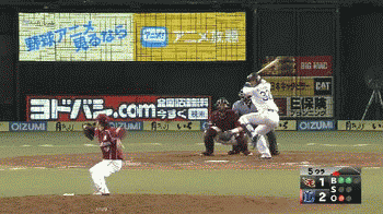 ５回裏４浅村タイムリー２ベース (1)