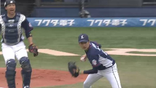 1回裏３岡田バントオールセーフ０アウト１塁３塁 (2)