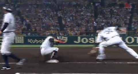 ６回表３金子３ベース２点目 (1)