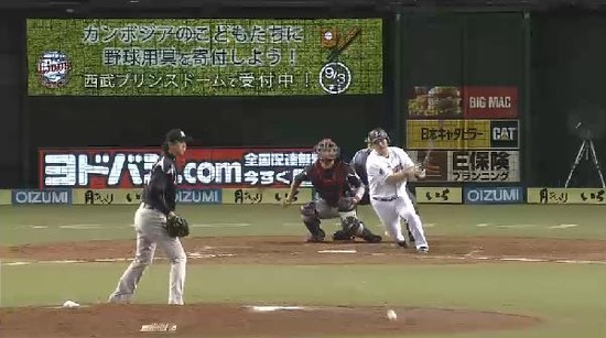 ２回裏１中村ヒット (1)